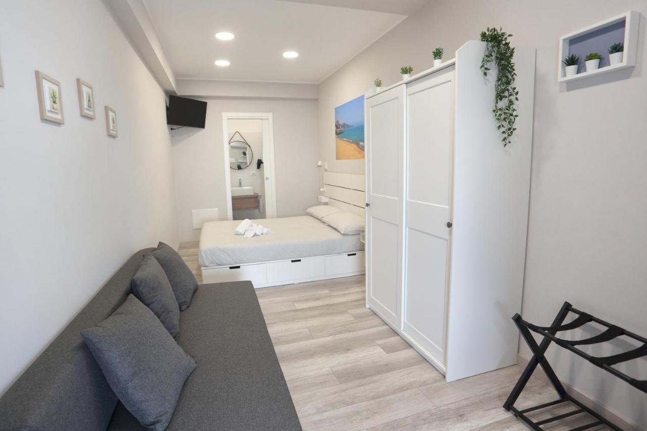Ag Luxury Rooms 지아르디니낙소스 외부 사진